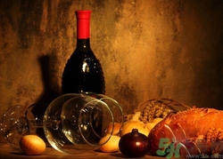 喝酒吐了怎么辦？喝酒吐了吃什么好？