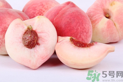 感冒能吃水蜜桃嗎?發(fā)燒能吃水蜜桃嗎 感冒能吃水蜜桃嗎?發(fā)燒能吃水蜜桃嗎