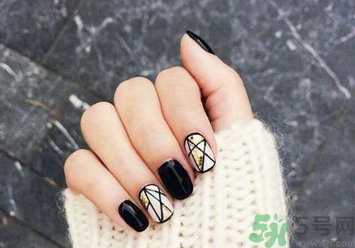 指甲分層是怎么回事？指甲分層怎么辦？