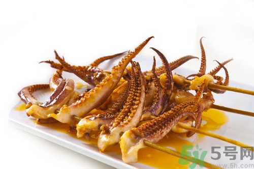 柚子和魷魚(yú)能一起吃嗎?柚子和魷魚(yú)一起吃會(huì)怎么樣 柚子和魷魚(yú)能一起吃嗎?柚子和魷魚(yú)一起吃會(huì)怎么樣