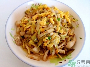 如何自制榨菜？新鮮榨菜怎么吃？