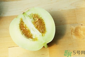 香瓜有酒味能吃嗎？香瓜有酒味吃了會(huì)怎樣？