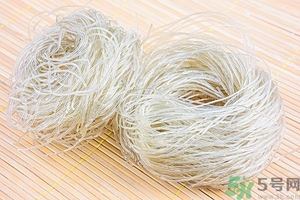 米線和米粉有什么區(qū)別？米粉要泡多久才能炒？