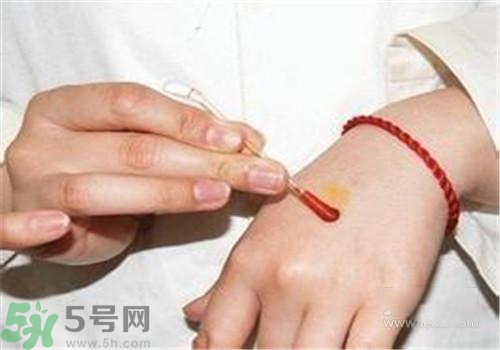 皮膚破皮可以涂碘伏嗎？碘伏可以涂在傷口上嗎？