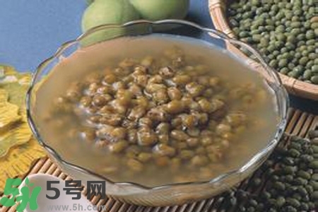 夏天喝綠豆湯好嗎？夏天喝綠豆湯好不好？