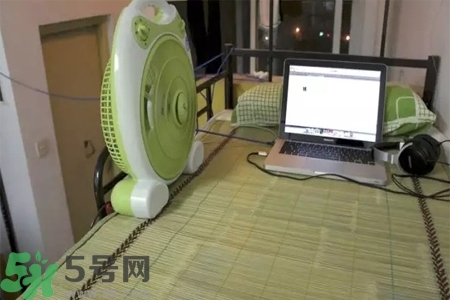 夏天睡涼席好嗎？夏天睡涼席好不好？