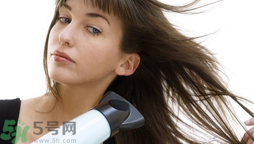 吹風(fēng)機(jī)風(fēng)力變小了怎么辦?吹風(fēng)機(jī)風(fēng)變小的原因 吹風(fēng)機(jī)風(fēng)力變小了怎么辦?吹風(fēng)機(jī)風(fēng)變小的原因