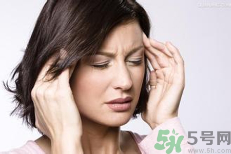 女人濕氣重的癥狀有哪些？女人濕氣重有什么表現(xiàn)？