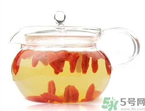 枸杞泡酒的比例是多少?枸杞泡酒多長時間可以喝 枸杞泡酒的比例是多少?枸杞泡酒多長時間可以喝