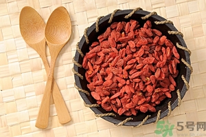 枸杞是熱性還是涼性？枸杞是堿性還是酸性？