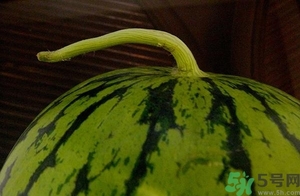 西瓜打針是真的嗎？西瓜打藥了是什么樣子？