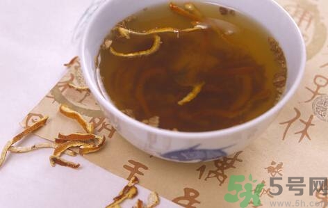 陳皮能長(zhǎng)期泡水喝嗎?陳皮泡水喝有副作用嗎? 陳皮能長(zhǎng)期泡水喝嗎?陳皮泡水喝有副作用嗎?