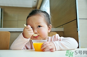 果凍粉是什么？果凍粉怎么做果凍？