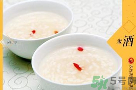 米酒有黑點是怎么回事？米酒有黑點能喝嗎？