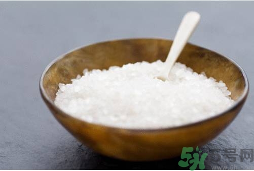 早上可以喝鹽水嗎?早上喝鹽水有什么好處 早上可以喝鹽水嗎?早上喝鹽水有什么好處