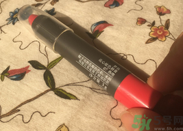 夢(mèng)妝口紅真假怎么辨別?夢(mèng)妝口紅真假辨別圖 夢(mèng)妝口紅真假怎么辨別?夢(mèng)妝口紅真假辨別圖