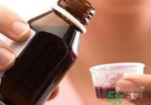 藿香正氣水可以空腹喝嗎？喝藿香正氣水的注意事項(xiàng)？