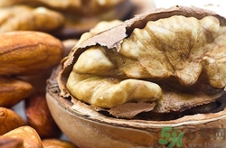 杏子和核桃可以一起吃嗎?杏子和核桃一起吃會(huì)怎么樣 杏子和核桃可以一起吃嗎?杏子和核桃一起吃會(huì)怎么樣