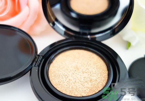 cc霜和bb霜的區(qū)別 cc霜和bb霜哪個好？