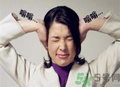 耳朵嗡嗡響怎么治療？耳朵嗡嗡響吃什么藥？