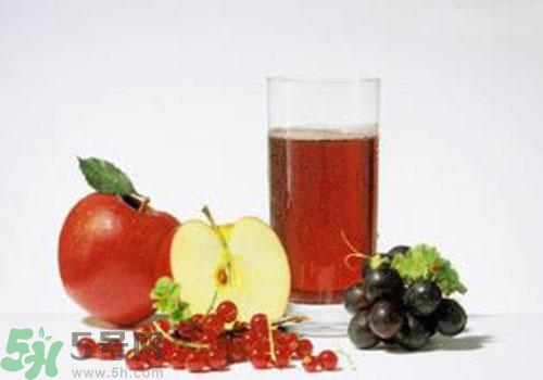 葡萄和什么一起榨汁好喝？葡萄和什么水果一起榨汁？