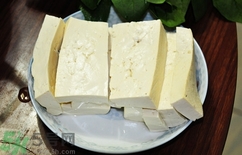 香菜可以和豆腐一起吃嗎?香菜能和豆腐同吃嗎? 香菜可以和豆腐一起吃嗎?香菜能和豆腐同吃嗎?