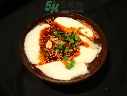 吃豆腐腦有什么好處?豆腐腦的營養(yǎng)價值 吃豆腐腦有什么好處?豆腐腦的營養(yǎng)價值