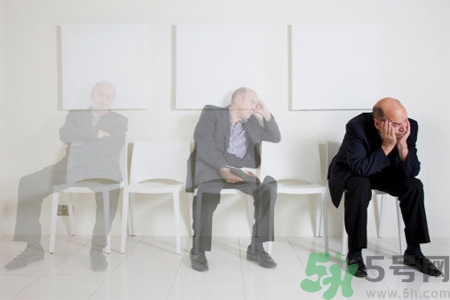 脫發(fā)是什么？脫發(fā)的癥狀有哪些？