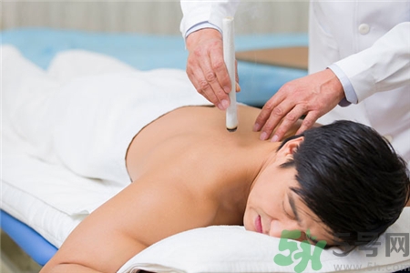 艾灸可以開空調(diào)嗎?艾灸開空調(diào)會怎樣 艾灸可以開空調(diào)嗎?艾灸開空調(diào)會怎樣