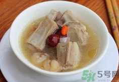 排骨湯可以放紅棗嗎?排骨湯加紅棗的功效與作用