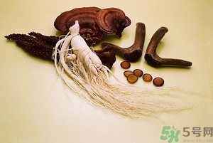 人參不能與什么同食?人參和什么相克 人參不能與什么同食?人參和什么相克