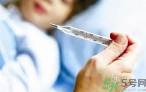 寶寶發(fā)燒多少度要吃退燒藥？寶寶發(fā)燒退燒藥多久吃一次？