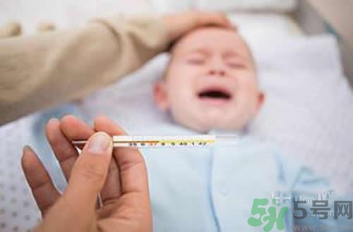 寶寶發(fā)燒多少度要吃退燒藥？寶寶發(fā)燒退燒藥多久吃一次？
