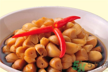  醋泡大蒜對健康有什么影響？醋泡大蒜的做法是什么？