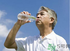 老人秋季如何養(yǎng)生？老人秋季養(yǎng)生吃什么好？