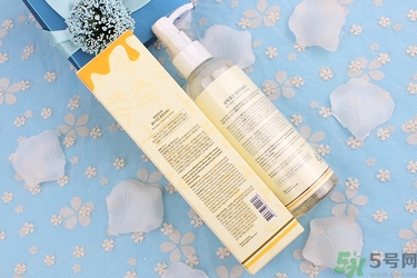 春雨卸妝水好用嗎？春雨卸妝水怎么使用？