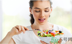 秋季如何保養(yǎng)腸胃？秋季吃什么對腸胃好？