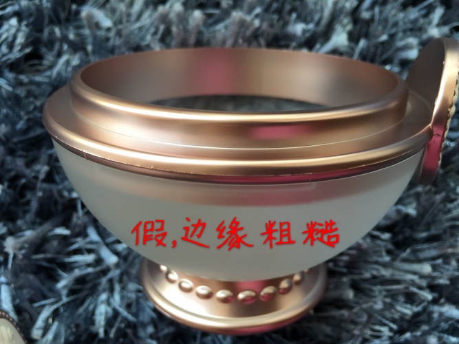 laduree拉杜麗花瓣腮紅真假辨別圖對比較 laduree拉杜麗花瓣腮紅真假辨別圖對比較