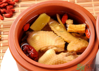 秋季干燥喝什么湯最好？秋季養(yǎng)生湯推薦