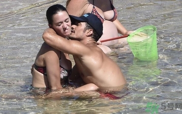 口吃是什么原因造成的？說話口吃是什么原因？