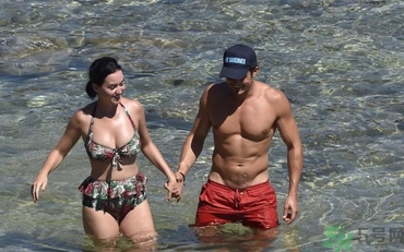 口吃是什么原因造成的？說(shuō)話口吃是什么原因？