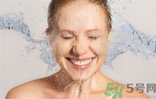電腦族如何保護皮膚?3小時洗回臉好嗎? 電腦族如何保護皮膚?3小時洗回臉好嗎?