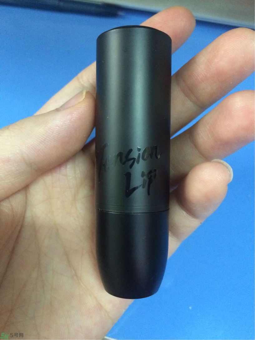 珂萊歐少女之吻霧感唇膏怎么樣? 珂萊歐少女之吻霧感唇膏怎么樣?