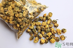 菊花茶能治口臭嗎?口臭喝菊花茶有用嗎 菊花茶能治口臭嗎?口臭喝菊花茶有用嗎