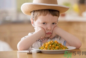 孩子挑食不愛吃飯?jiān)趺崔k?孩子挑食是什么原因 孩子挑食不愛吃飯?jiān)趺崔k?孩子挑食是什么原因