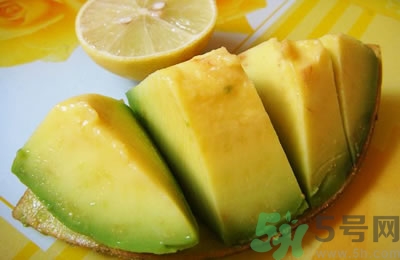 牛油果變黑了還能吃嗎?牛油果有黑點可以吃嗎? 牛油果變黑了還能吃嗎?牛油果有黑點可以吃嗎?