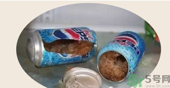 可樂可以放冰箱冷凍嗎?可樂放冰箱冷凍會(huì)炸嗎? 可樂可以放冰箱冷凍嗎?可樂放冰箱冷凍會(huì)炸嗎?