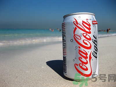 可樂過期10天還能喝嗎?可樂過期喝了會(huì)怎樣 可樂過期10天還能喝嗎?可樂過期喝了會(huì)怎樣