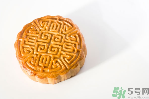 吃月餅牙疼是怎么了?吃月餅為什么會(huì)牙疼 吃月餅牙疼是怎么了?吃月餅為什么會(huì)牙疼