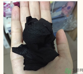 膜法世家黑面膜怎么樣？膜法世家水光黑面膜好用嗎？